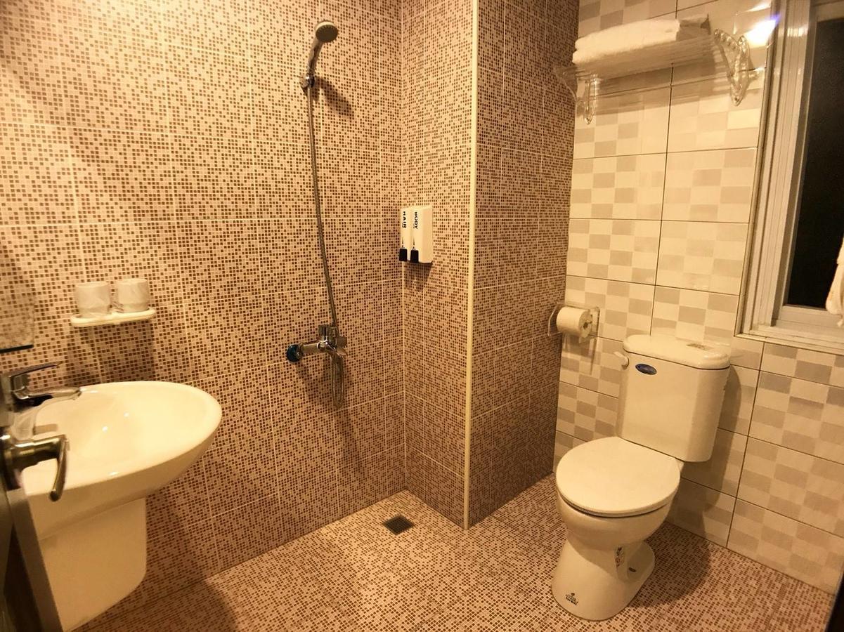J. Home Гаосюн Екстер'єр фото