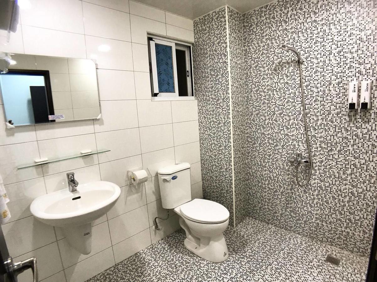 J. Home Гаосюн Екстер'єр фото